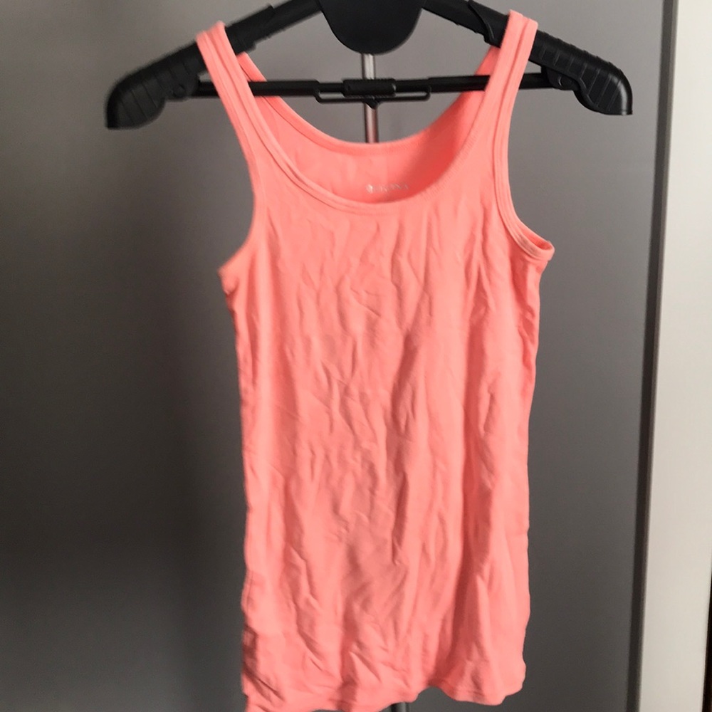 Merona tank - size medium